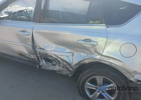 2015 Toyota Rav4 Xle from USA, damaged, VIN 2T3RFREV2FW385158